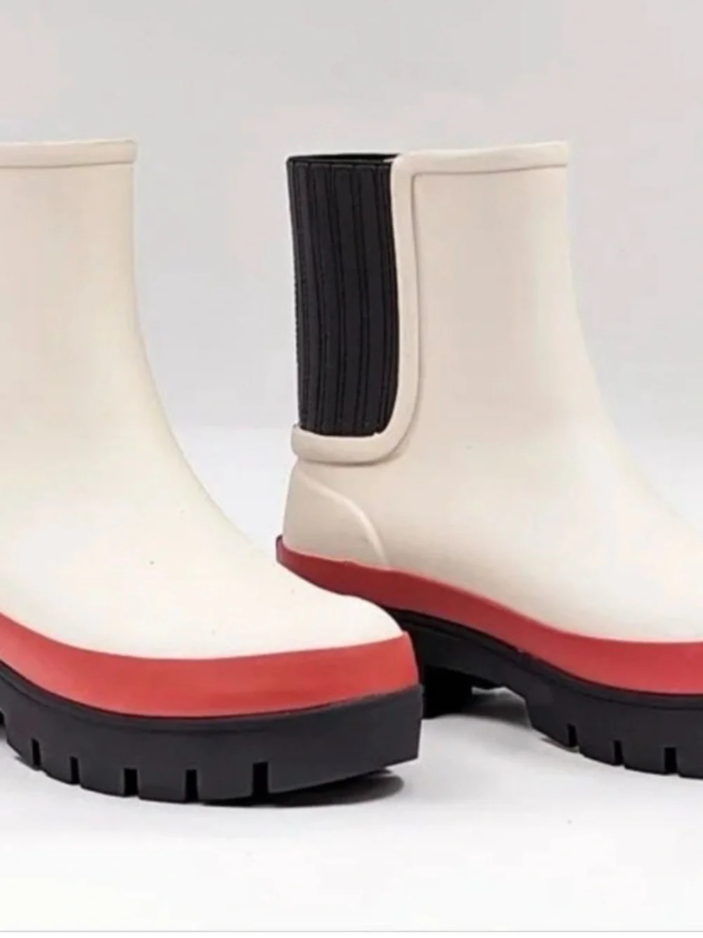 Women’s Tory Burch Foul weather hurricane boots Sz 9 ivory white
